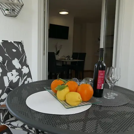 Апартаменты Seafront Ana