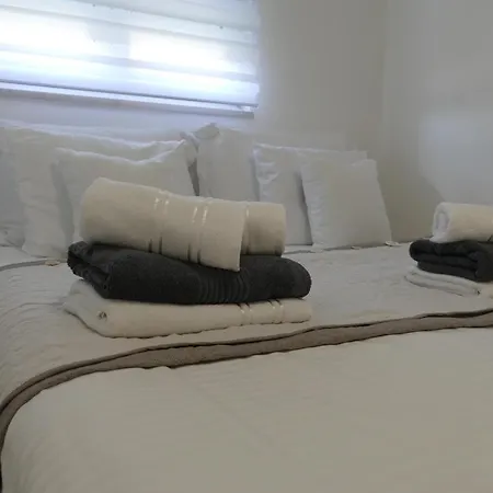 Апартаменты Seafront Ana Трогир