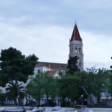 Seafront Ana * تروغير